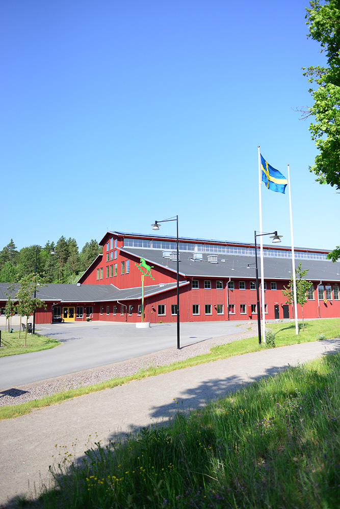 Bild på entré Smedstad Ridsportcenter.